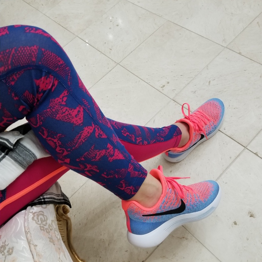 Nike Women's Lunarepic Low Flyknit 2 Training Shoe - Picture 4 of 6